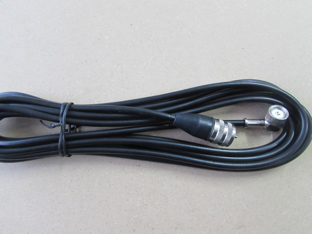 DV-Kabel mit Winkelstecker und PL-Stecker (alte Norm ohne Stift) 